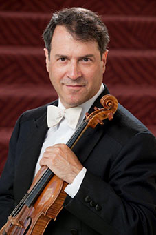 photo of violinist Jeremy Constant